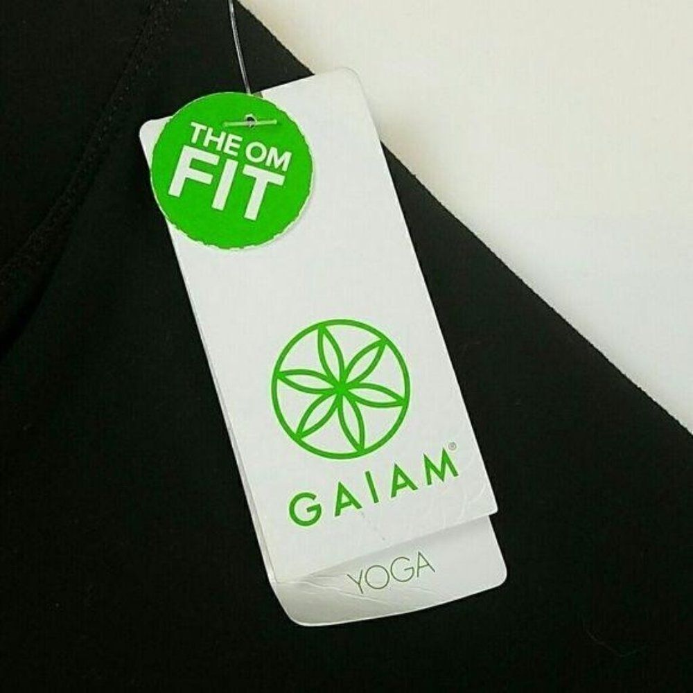 Gaiam yoga capri NWT - Picture 2 of 5